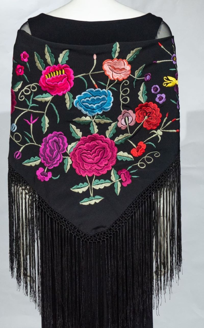 Mantoncillos bordados